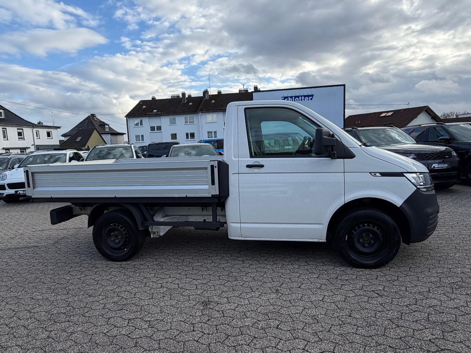 Fahrzeugabbildung Volkswagen T6.1 Transporter Pritsche//APPLE-CAR/NAVI/