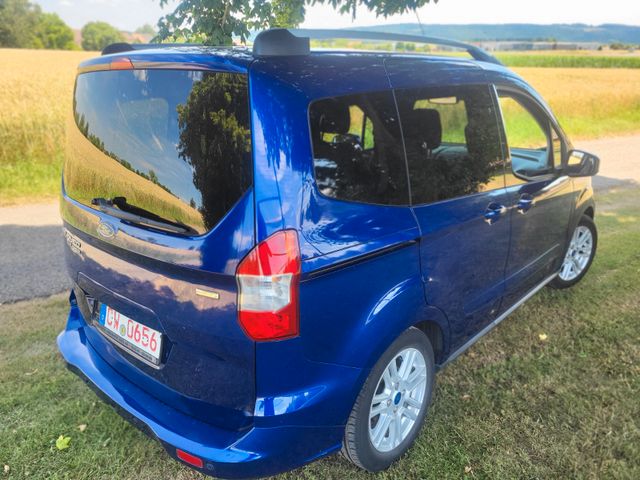 Ford Tourneo Courier Titanium°SHZ°Parkt°FSH°Klimaaut°