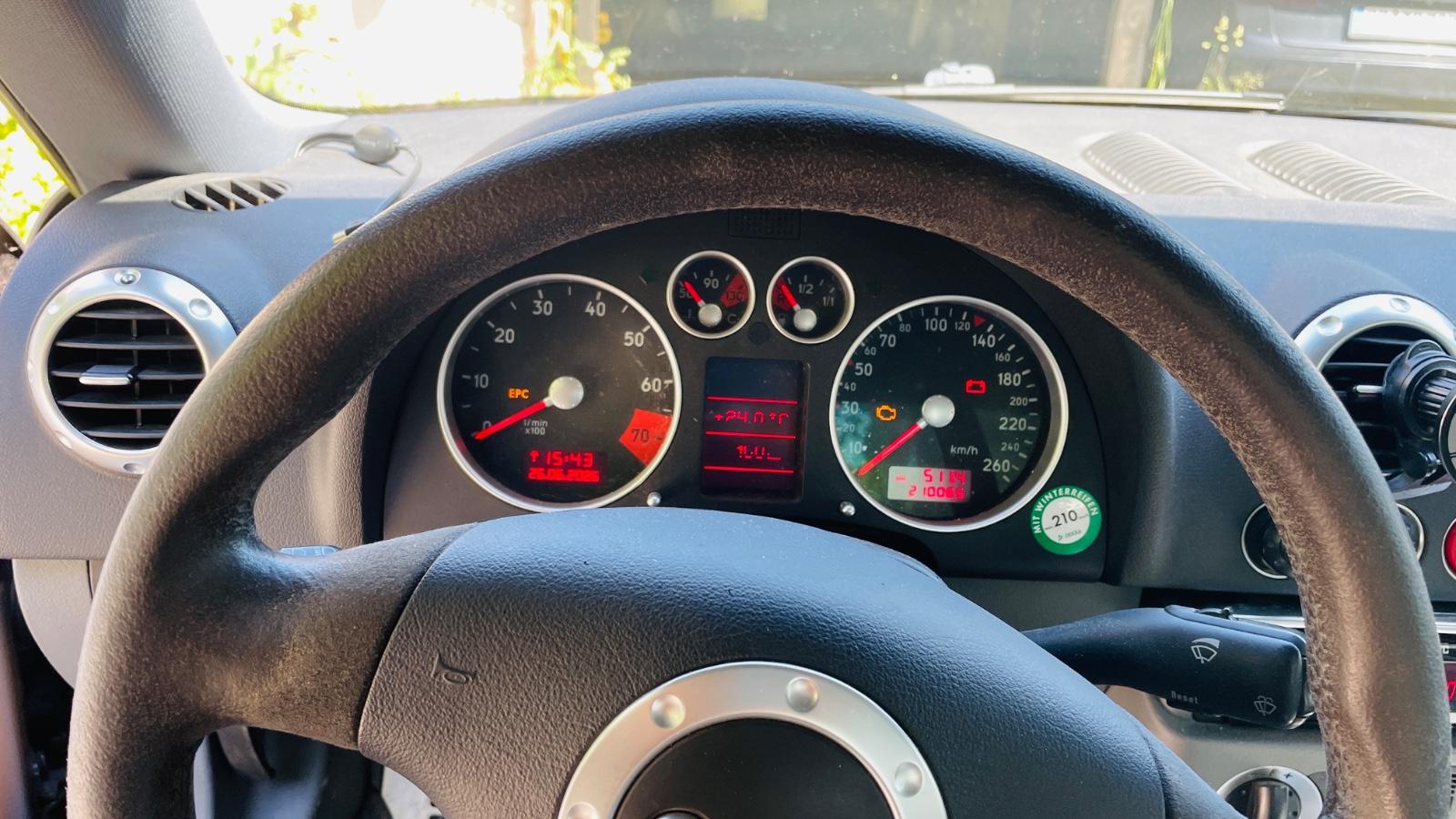 Audi TT Coupe 1.8T 110 kW -