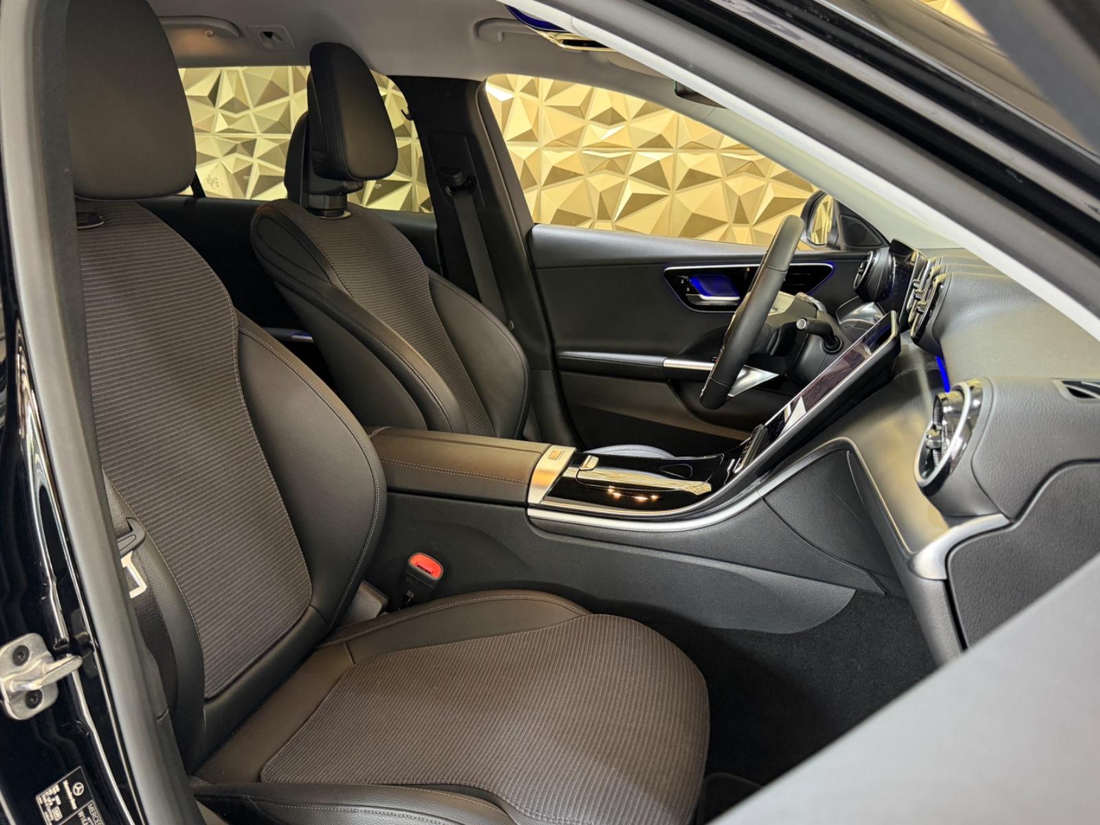 Mercedes-Benz C-Class T d Avantgarde AUTOMATIK NAVI LEDER 1.HAND, миниатюра 21