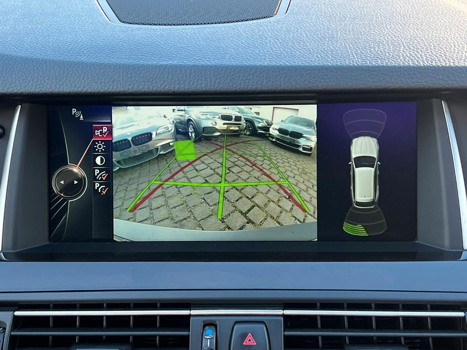 BMW 530d Touring Luxury Line VOLL!