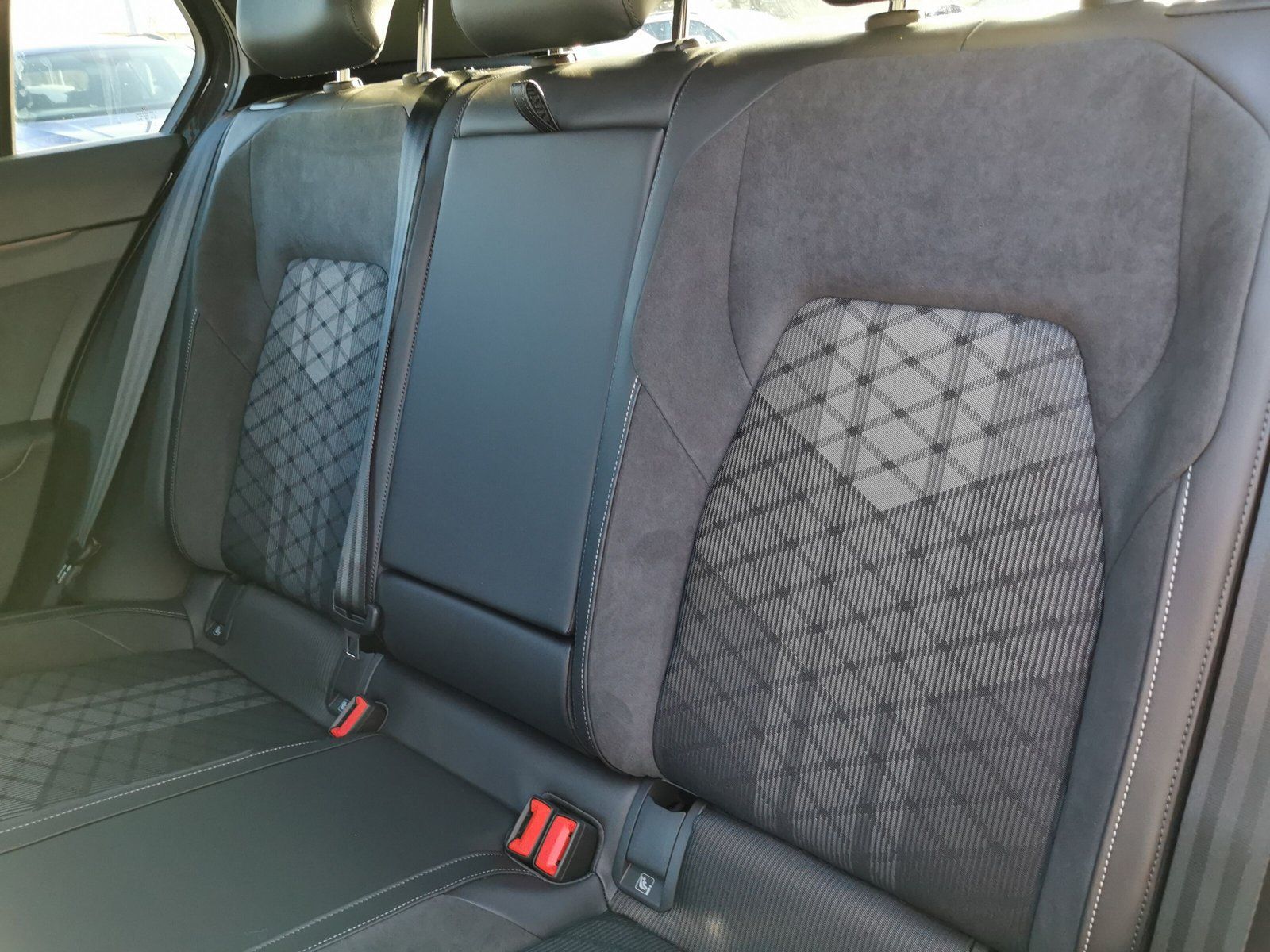 Volkswagen Golf - Bild 12