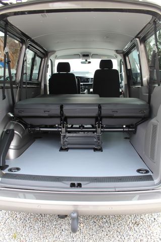 Volkswagen T6.1 Kombi 150PS LED AHK ACC 7-Sitzer Standhzg