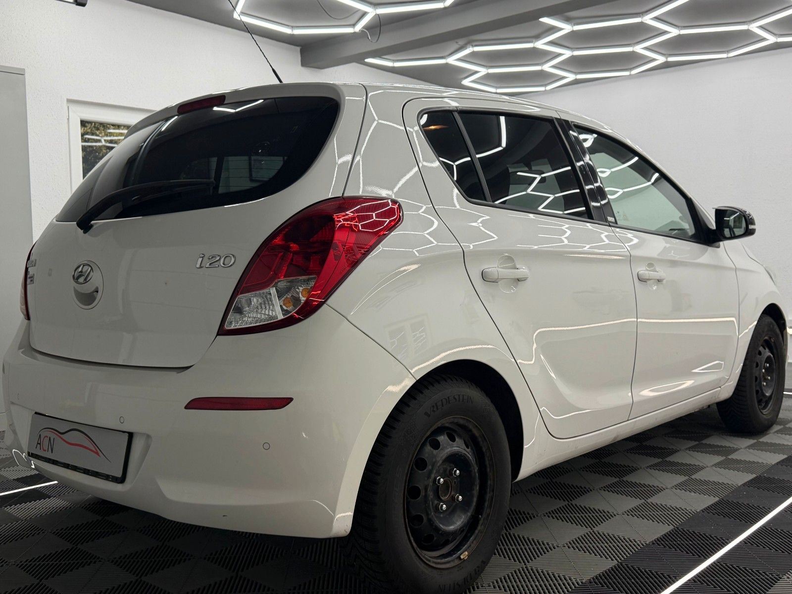 Fahrzeugabbildung Hyundai i20 FIFA World Cup Edition/KLIMA/SHZ