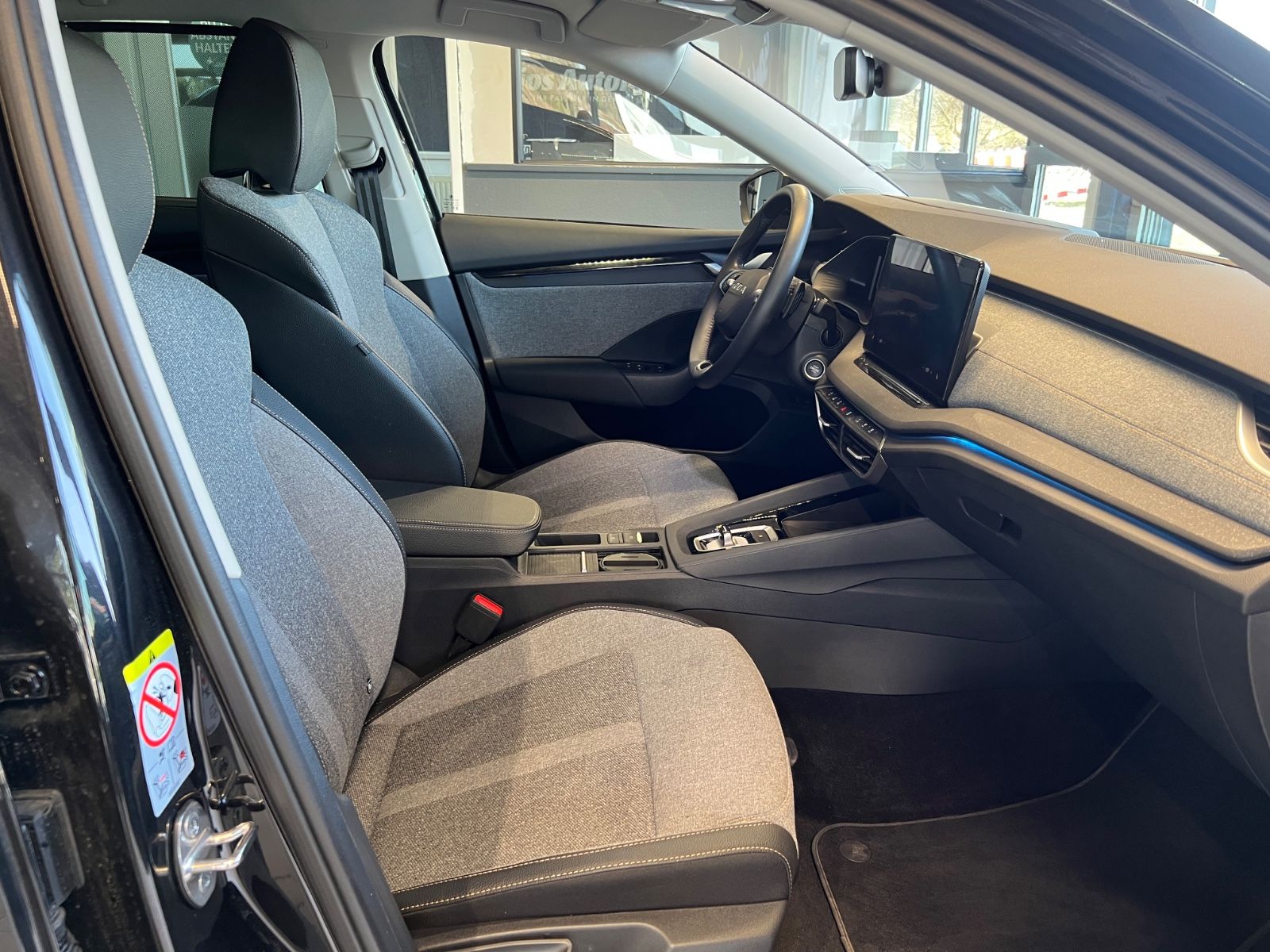 Skoda Octavia Combi 2.0TDI*AHK*LED*NAVI*LANEASSIST foto 23