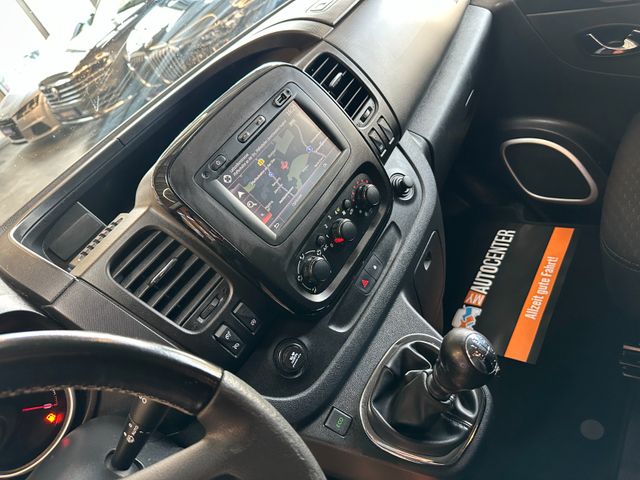 Opel Vivaro B Combi 2,7t *8Sitzer*Navi*AHK*Klima*