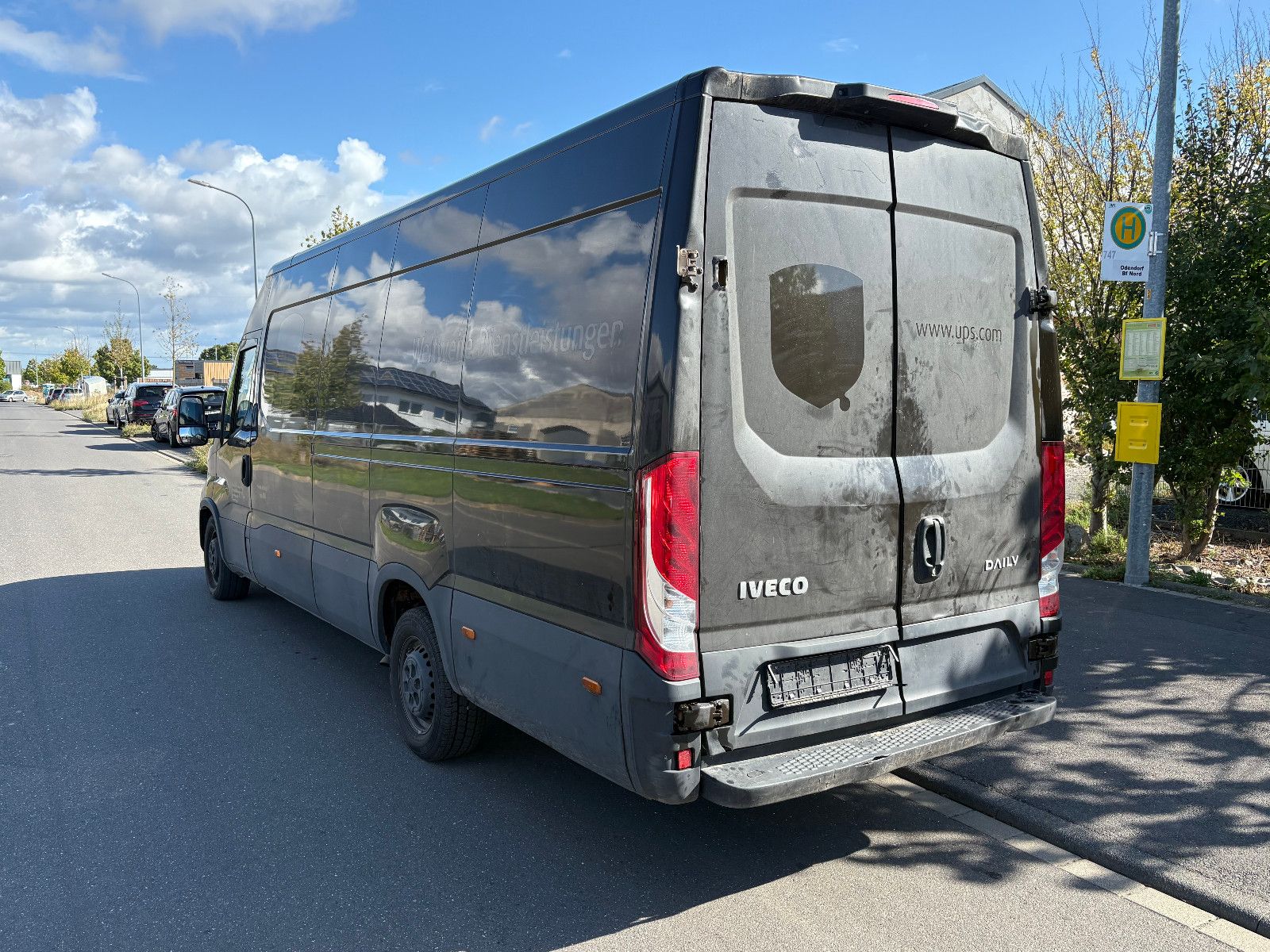 Fahrzeugabbildung Iveco Daily Kasten HKa 35 S ... V Radstand 4100/2-SITZ