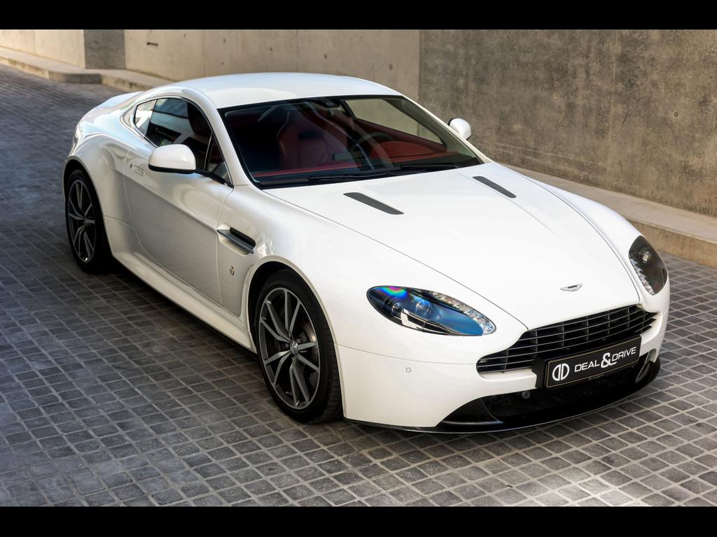 Aston Martin V8 Vantage
