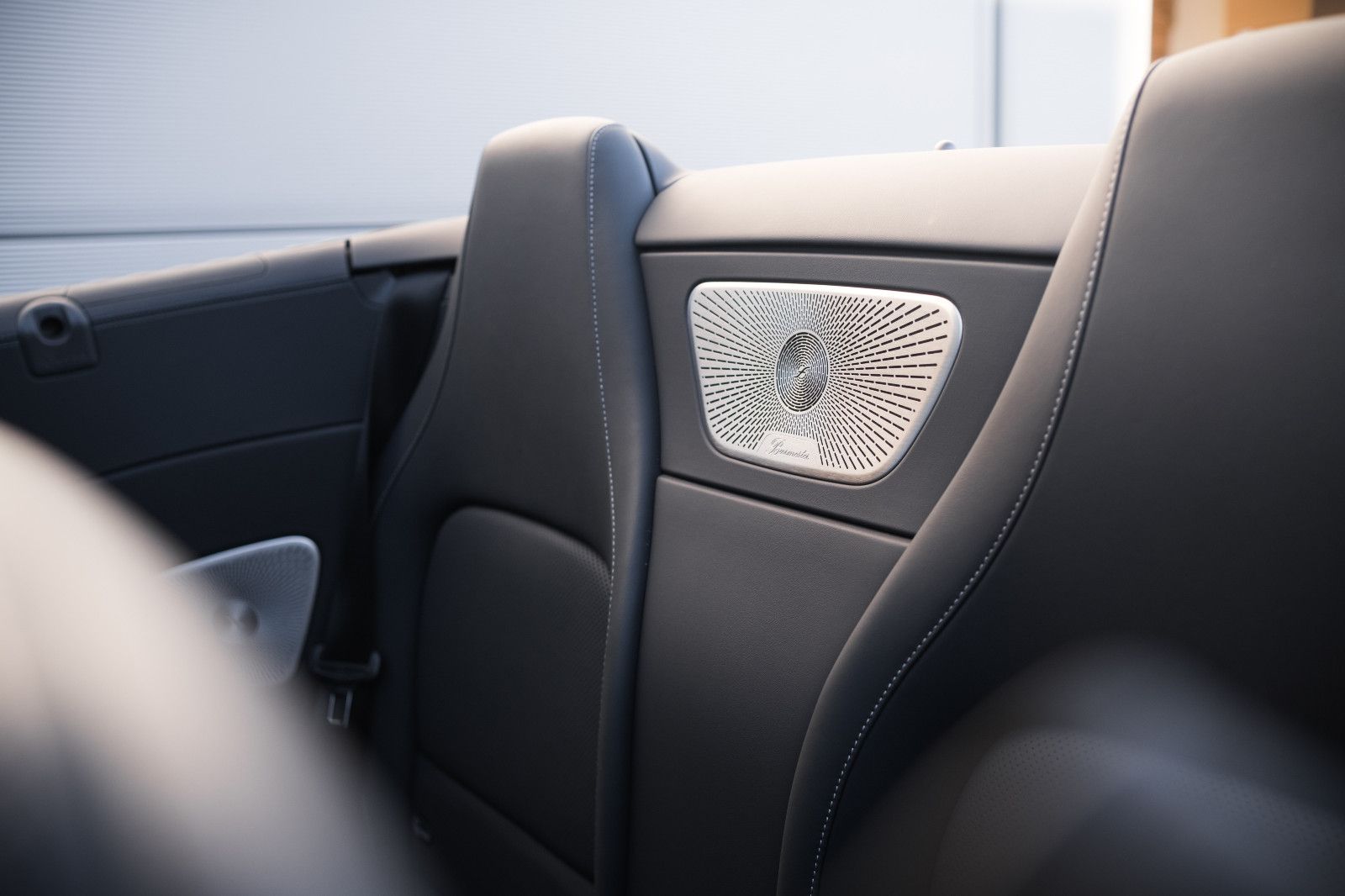 Fahrzeugabbildung Mercedes-Benz SL 63 AMG 4Matic+-Keramik-Burmester High- End