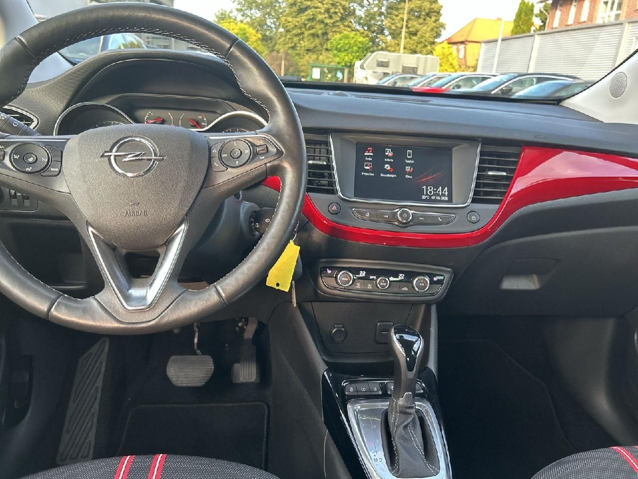 Fahrzeugabbildung Opel Crossland GS Line, AHK, Allwetter