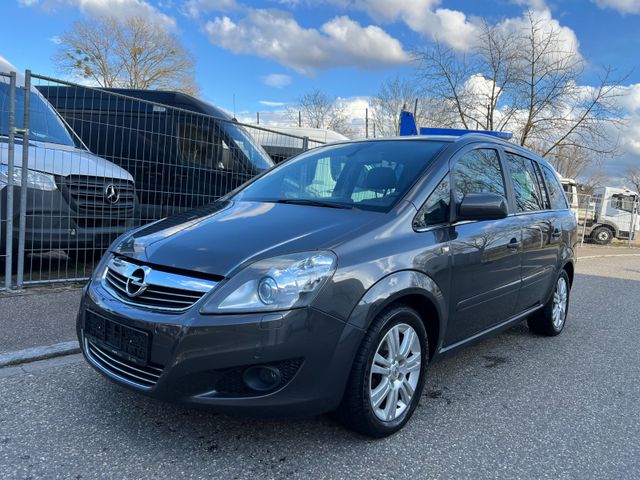 Opel Zafira B Family Plus