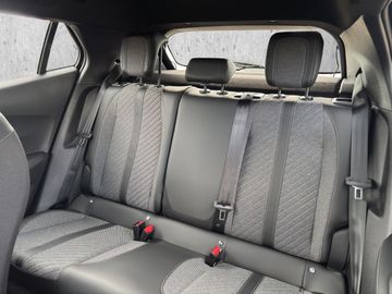 Peugeot 2008 Allure PureTech 100 AWR*ACC*SHZ*360°KAMERA
