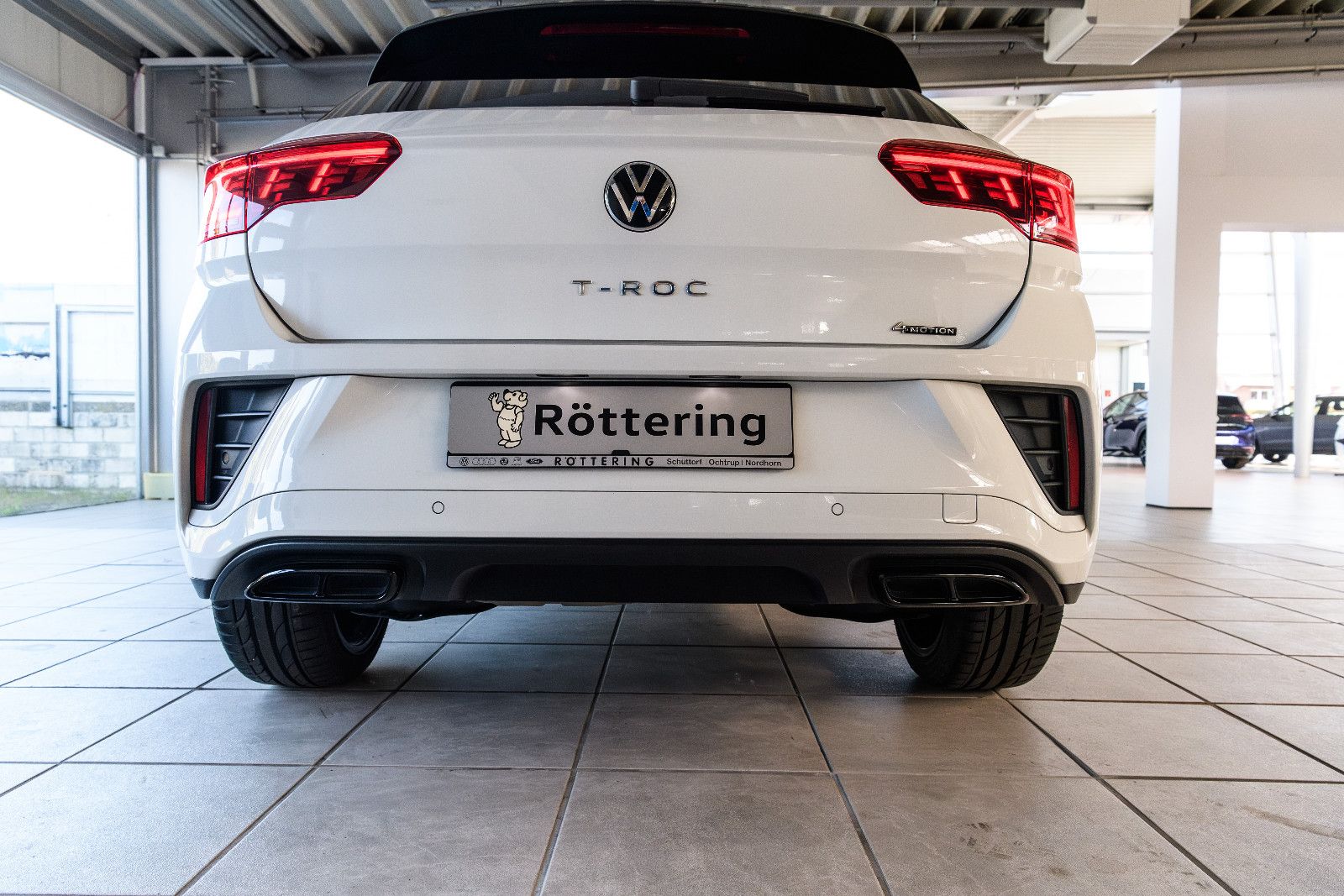Fahrzeugabbildung Volkswagen T-Roc R-Line ALLRAD+LEDER*AHK*LED*NAVI*RFK*IQ
