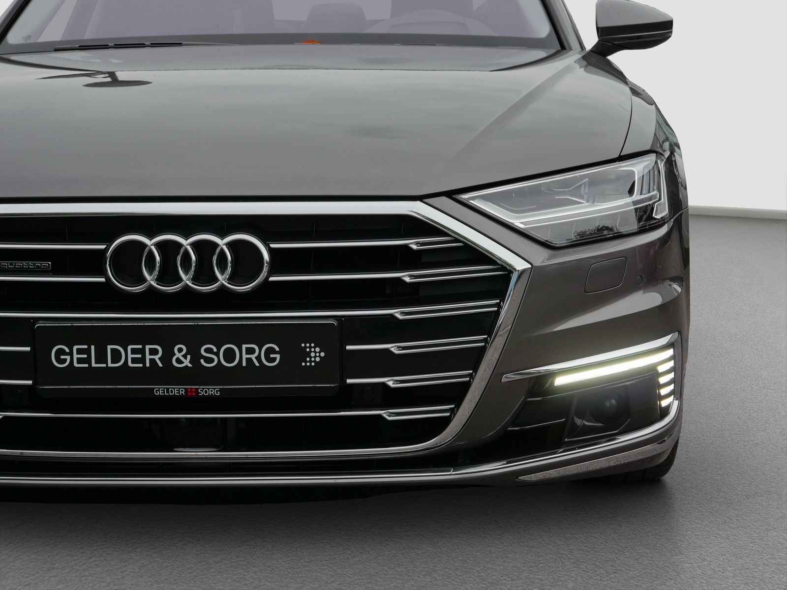 Audi A8 - Bild 13