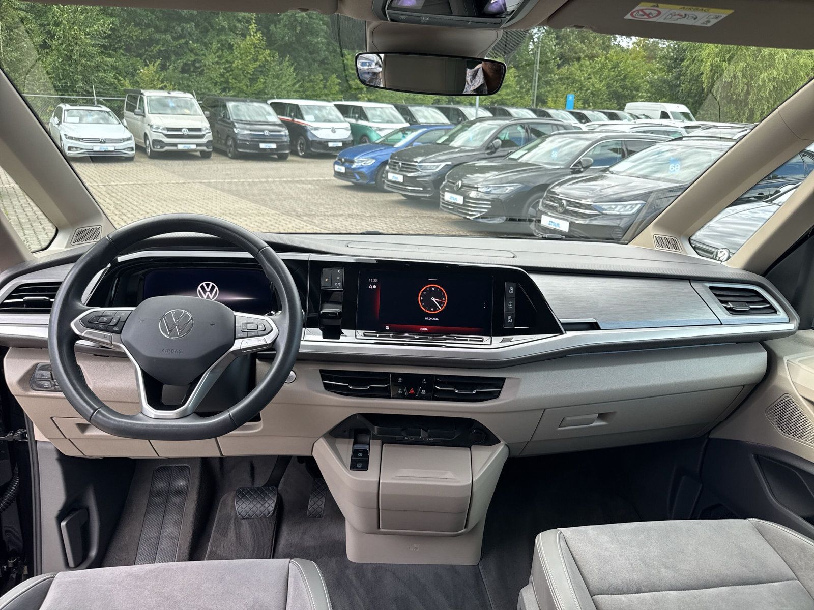 T7 Multivan Life lang TDi DSG 7S Navi Standh. AZ