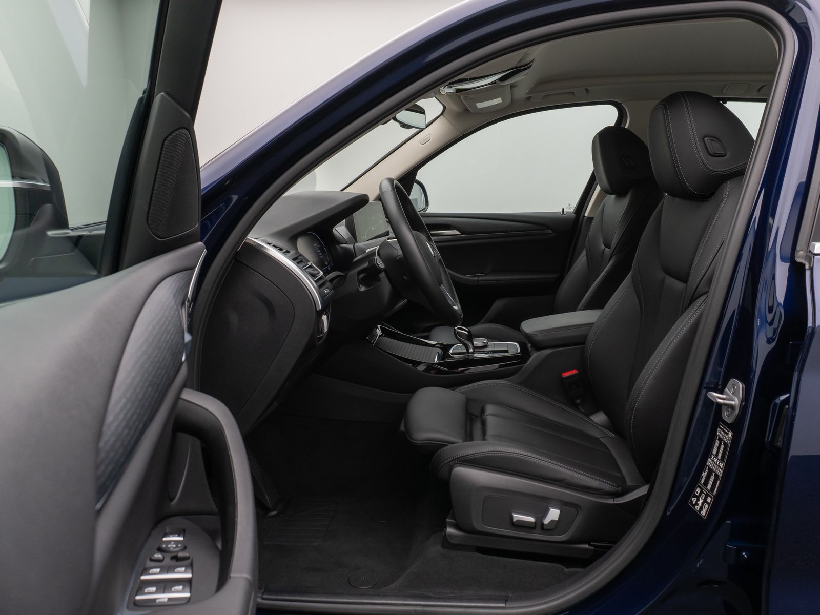 Fahrzeugabbildung BMW X3 xD20d Kamera DAB HiFi Lenkrhz AHK Alarm Sport