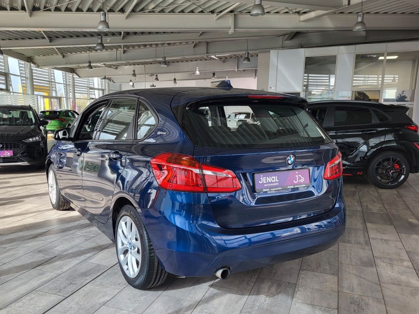 Fahrzeugabbildung BMW 225 Active Tourer/NAVI/AUTOM./LED/2.Z KLIMA