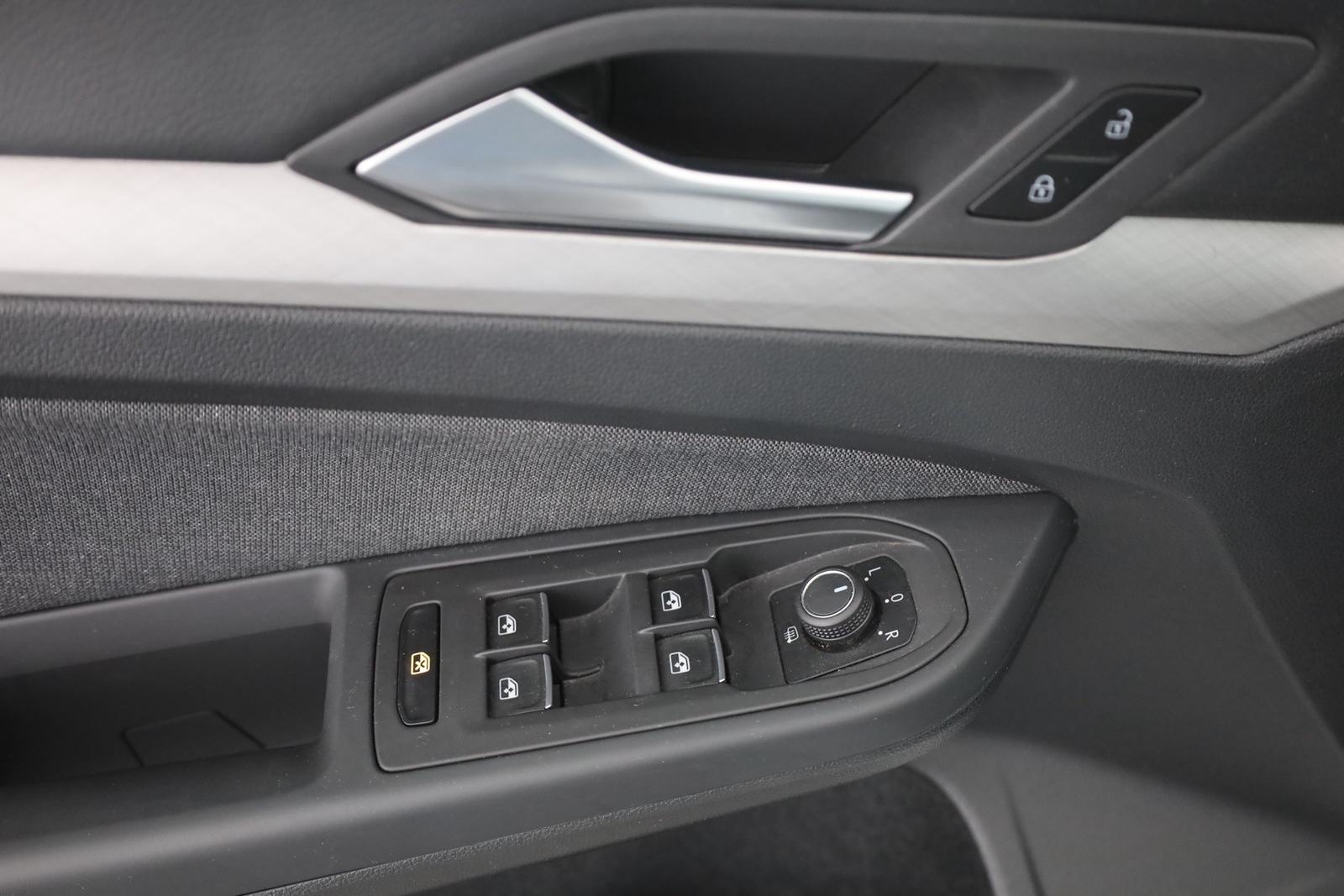 Volkswagen Golf VIII Variant 2.0 TDI DSG Life LED Navi ACC, миниатюра 21