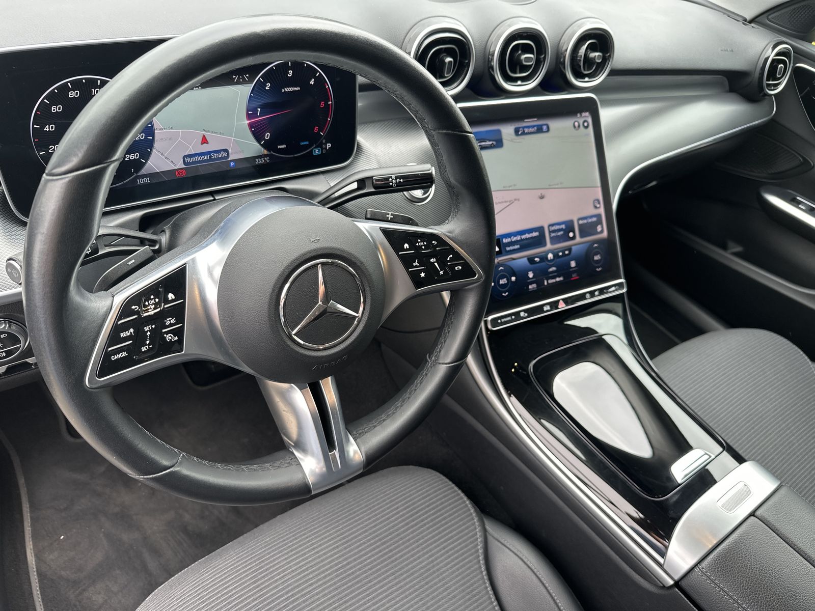 Fahrzeugabbildung Mercedes-Benz C 220d T All-Terrain Avantgarde 4M NAV+LED+AHK