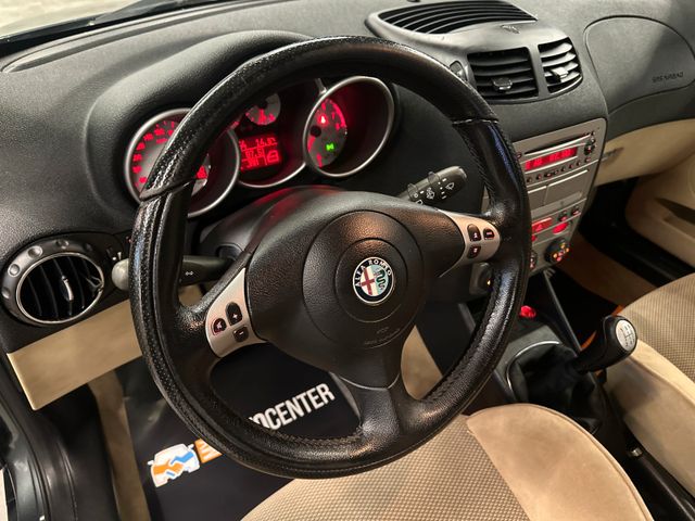 Alfa Romeo 147 1.6 16V T.Spark ECO *Klima*TÜV*CD-Player*