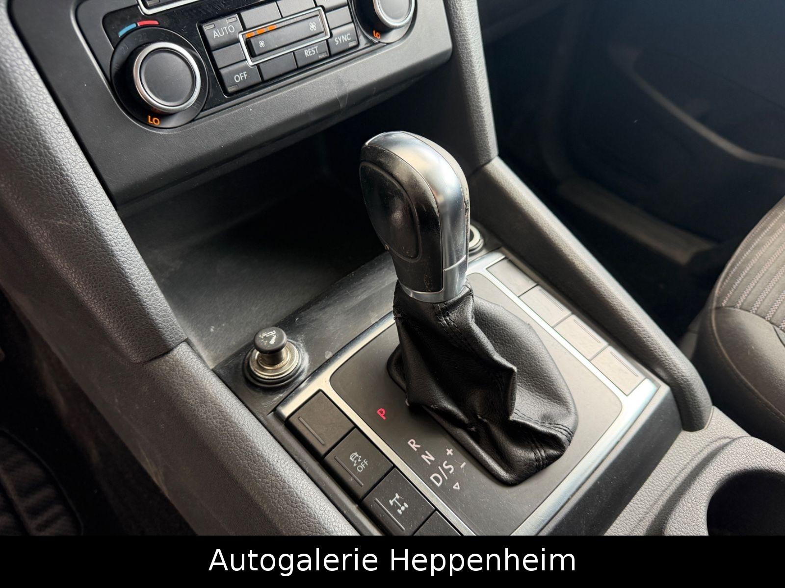 VOLKSWAGEN AMAROK HIGHLINE DOUBLECAB 4MOTION | 179 ch | 4X4 | BVA | PACK SPORT | VOLANT EN CUIR