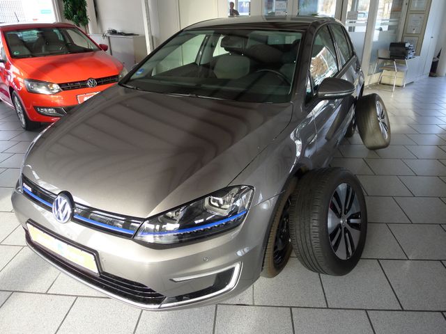 Volkswagen Golf VII Lim. e-Golf