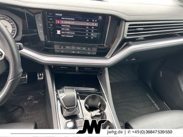 Volkswagen Touareg - 11