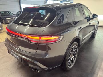 Porsche Macan - 4