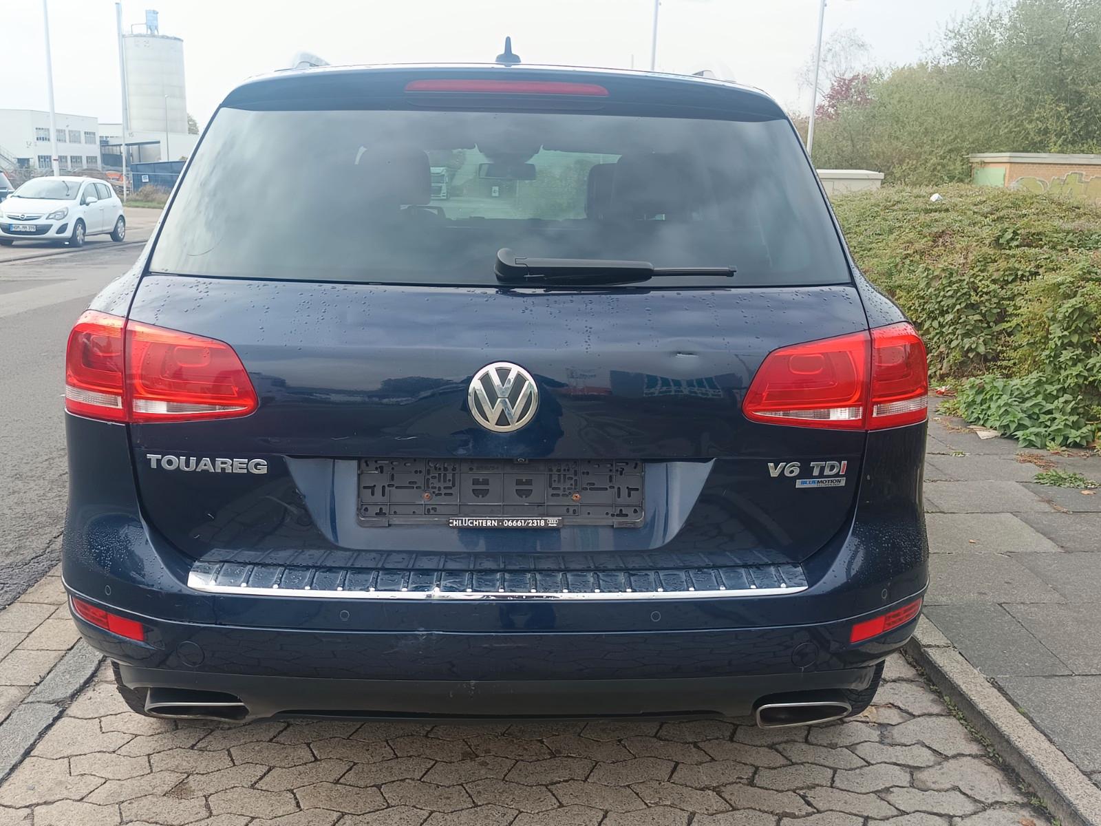 Volkswagen Touareg 2010 — photo 7