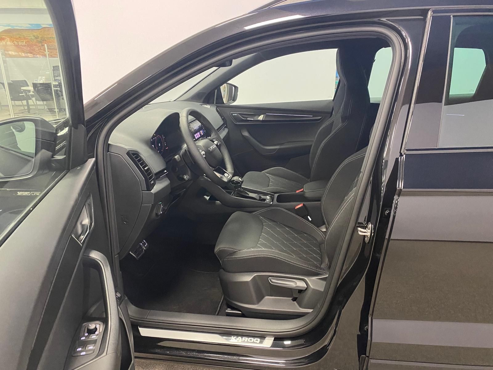 Fahrzeugabbildung SKODA Karoq 1.5 ACT SPORTLINE+5J GA+MATRIX+ACC+360+AHK