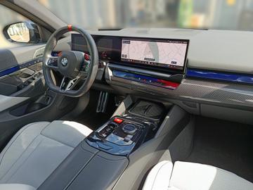 2025 BMW M5 — миниатюра 25