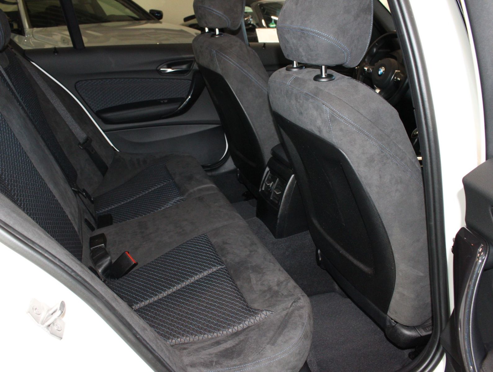 Fahrzeugabbildung BMW 120 d M Sport Navi*Bi Xenon*1. Hand*HiFi