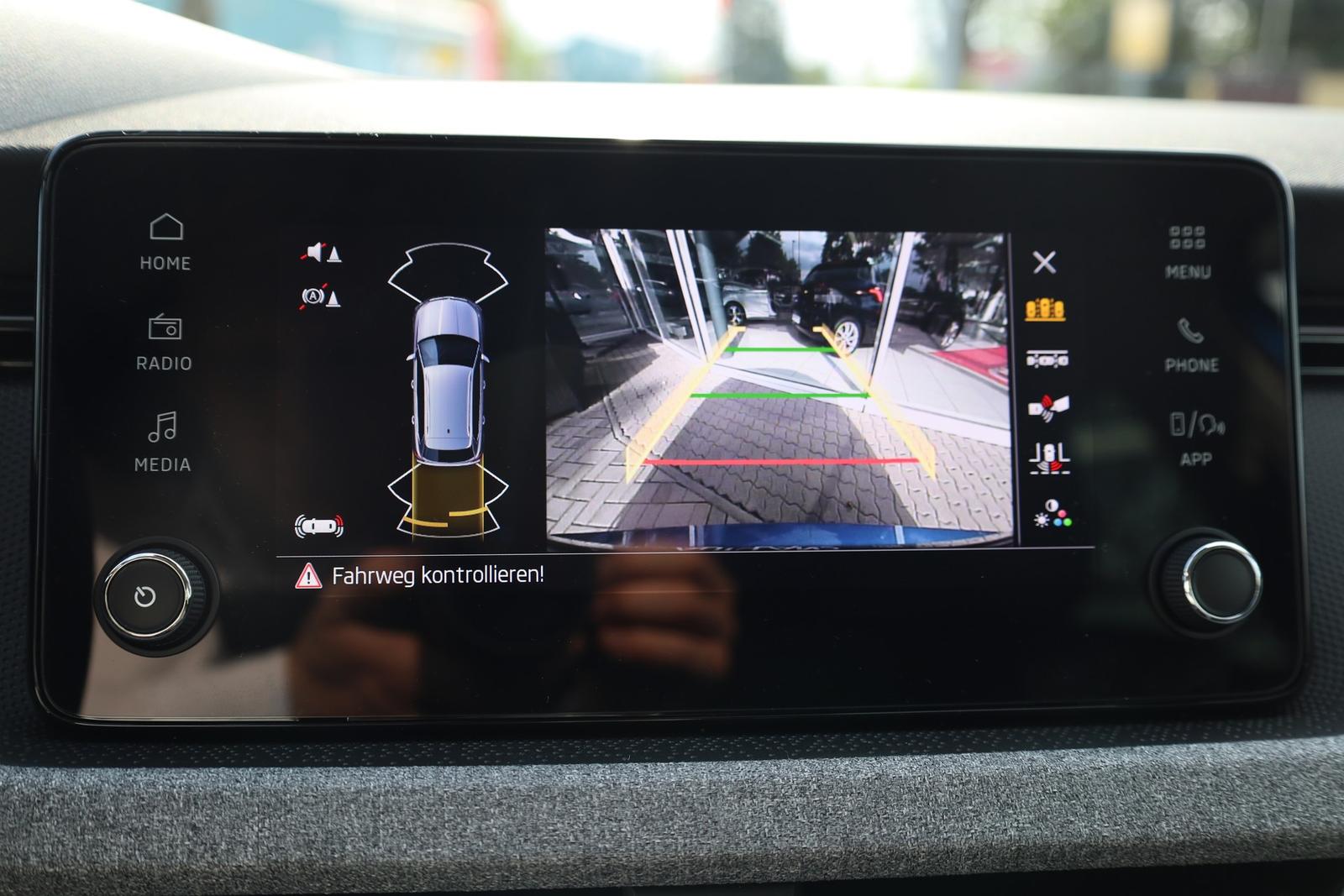 Skoda Kamiq 1.0 TSI DSG LED Kamera AHK Sitzheizung