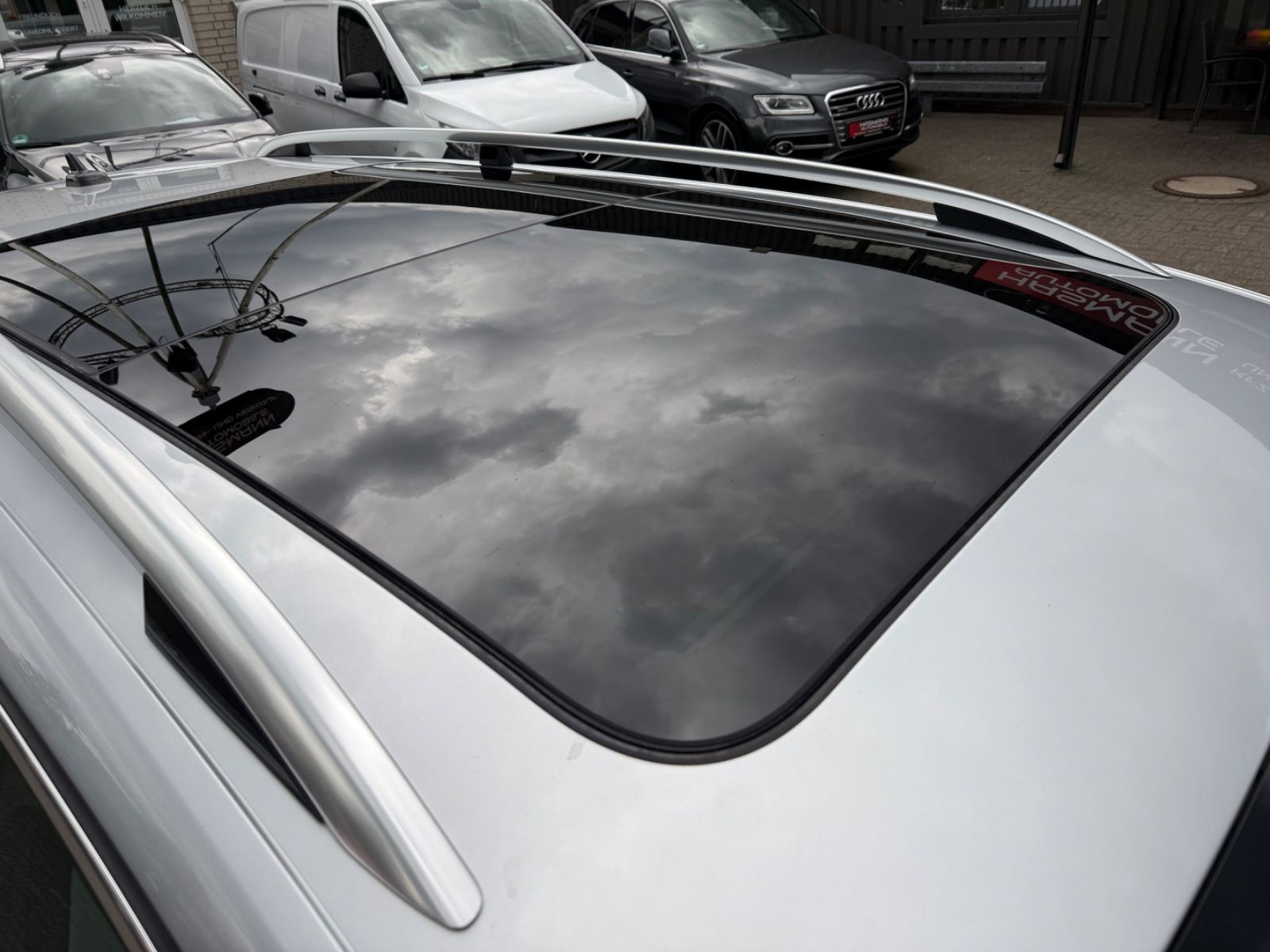 Passat Variant Highline Blue TDI*LEDER*NAVI*1.HA