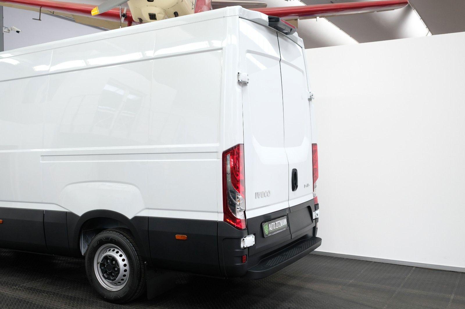 Fahrzeugabbildung Iveco Daily 35S18H V 180 PS RS 3520 3,0L KLIMA KAMERA