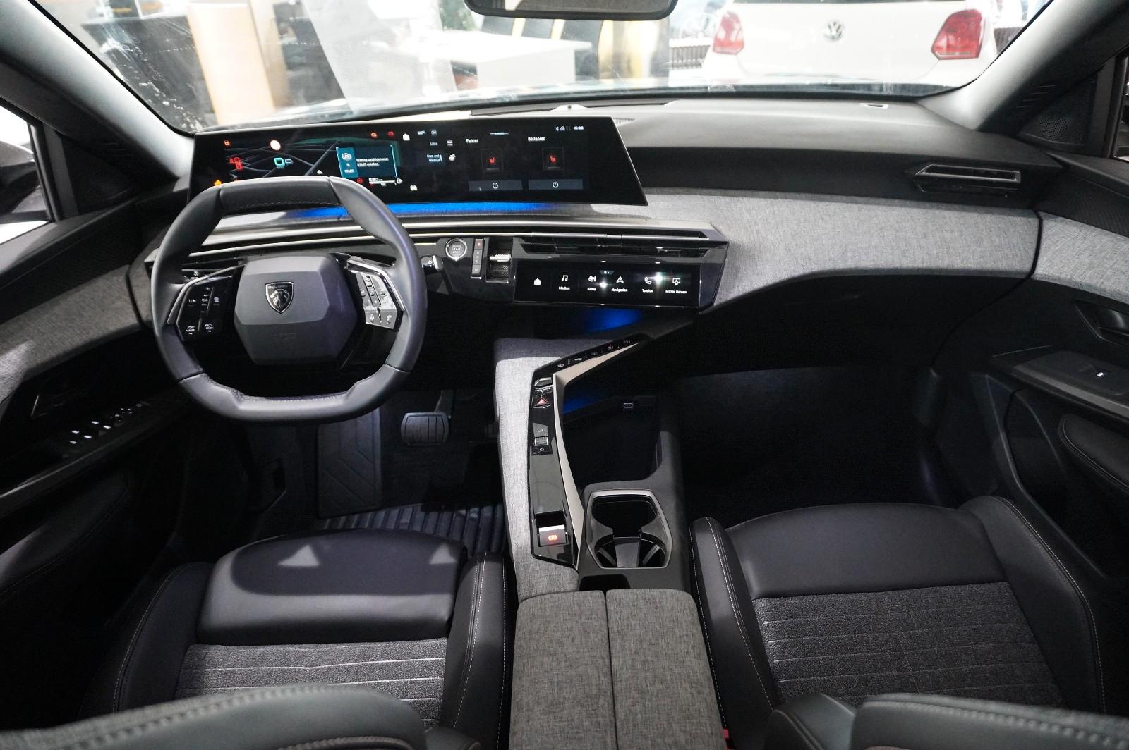 Peugeot 3008 Hybrid 145 ALLURE E-DSC NAVI/LED/360°/SPORT