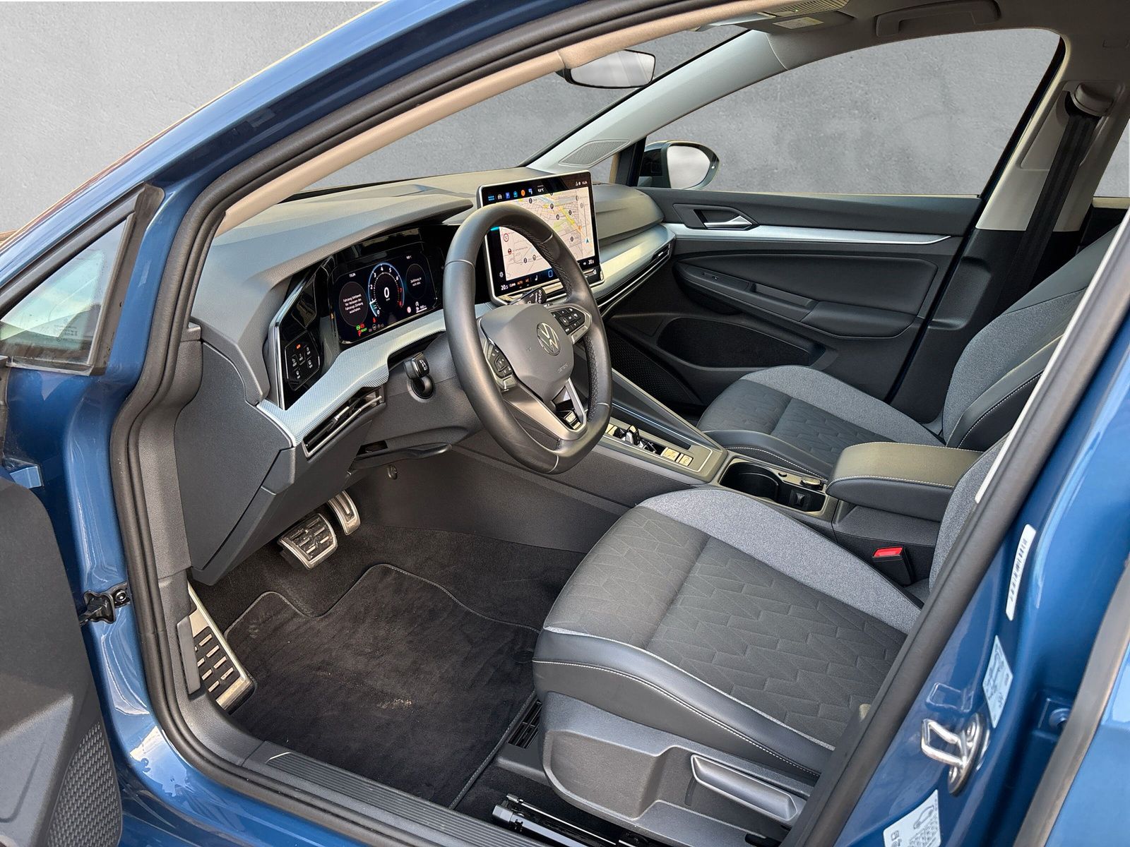 Fahrzeugabbildung Volkswagen Golf Goal 1.5 eTSI 1.5 eTSI 110 kW Goal DSG AHK