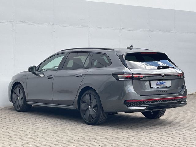 Passat R-Line 1.5 TSI eHybrid DSG HUD/AHK/360°Ka