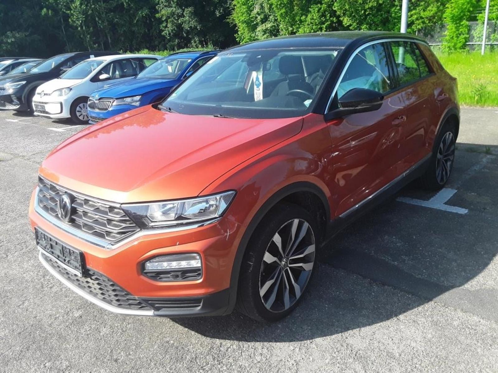 Volkswagen T-Roc Style 2.0 TDI DSG*ACC*STH*PDC*NAVI*