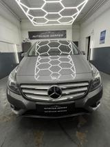 Mercedes-Benz B 180 AUTOMATIK NAVI SHZ PDC MFL BT TEMP - Mercedes-Benz B 180 in Wuppertal