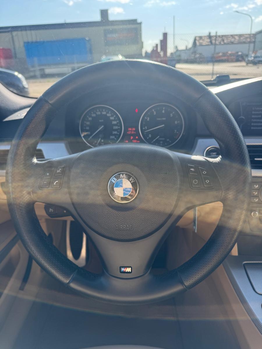 BMW 325i 218CH M SPORT