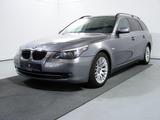 BMW 530d Touring AUT PANO+LEDER+NAV+HEAD+PDC+LUFTF - BMW 530: Grün