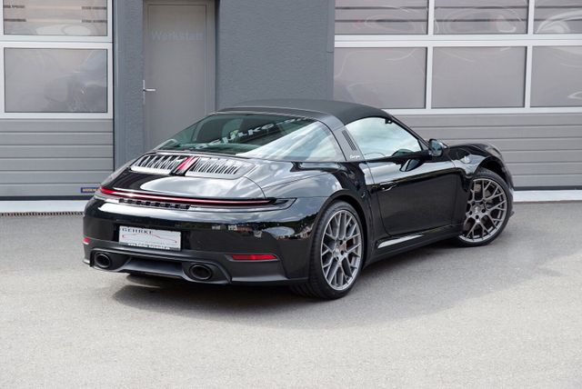 Porsche 992.2 Targa 4S*ACC,BOSE,Chrono,Sitzlüftung,14-W.