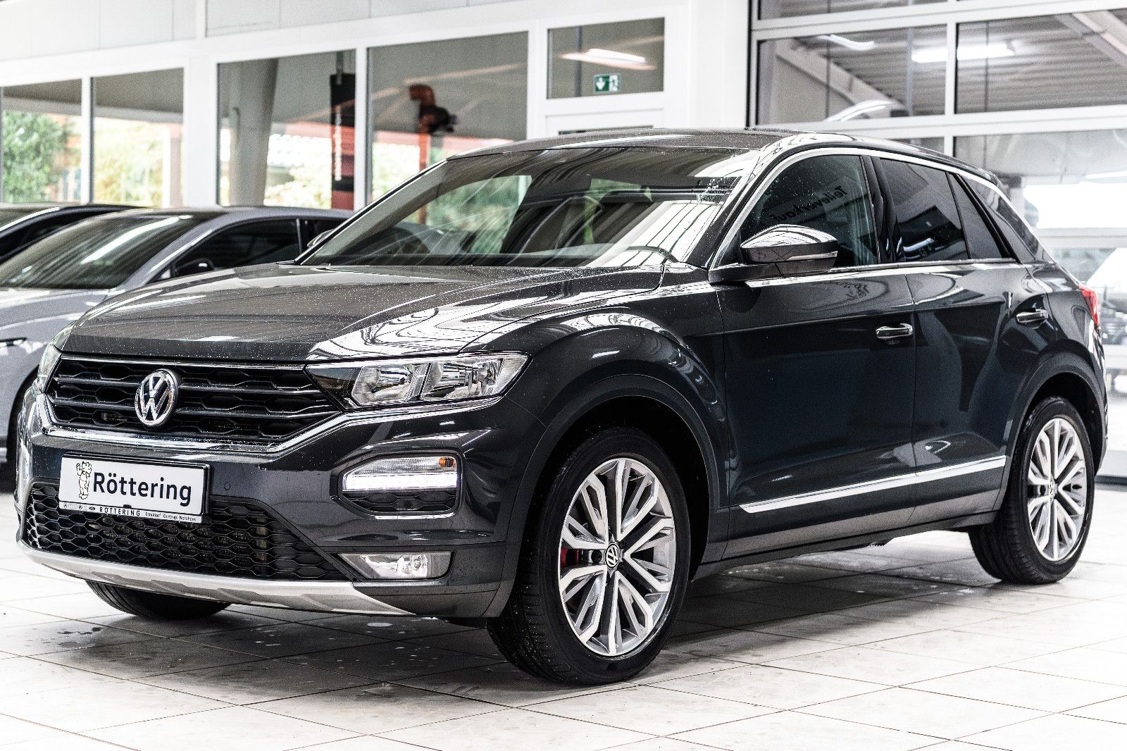 Fahrzeugabbildung Volkswagen T-Roc Sport 2.0 DSG 4Motion AHK SHZ ACC