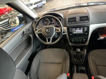 Skoda Yeti Edition *1. Hand*Klima*SHZ*AHK*Bi-Xenon*