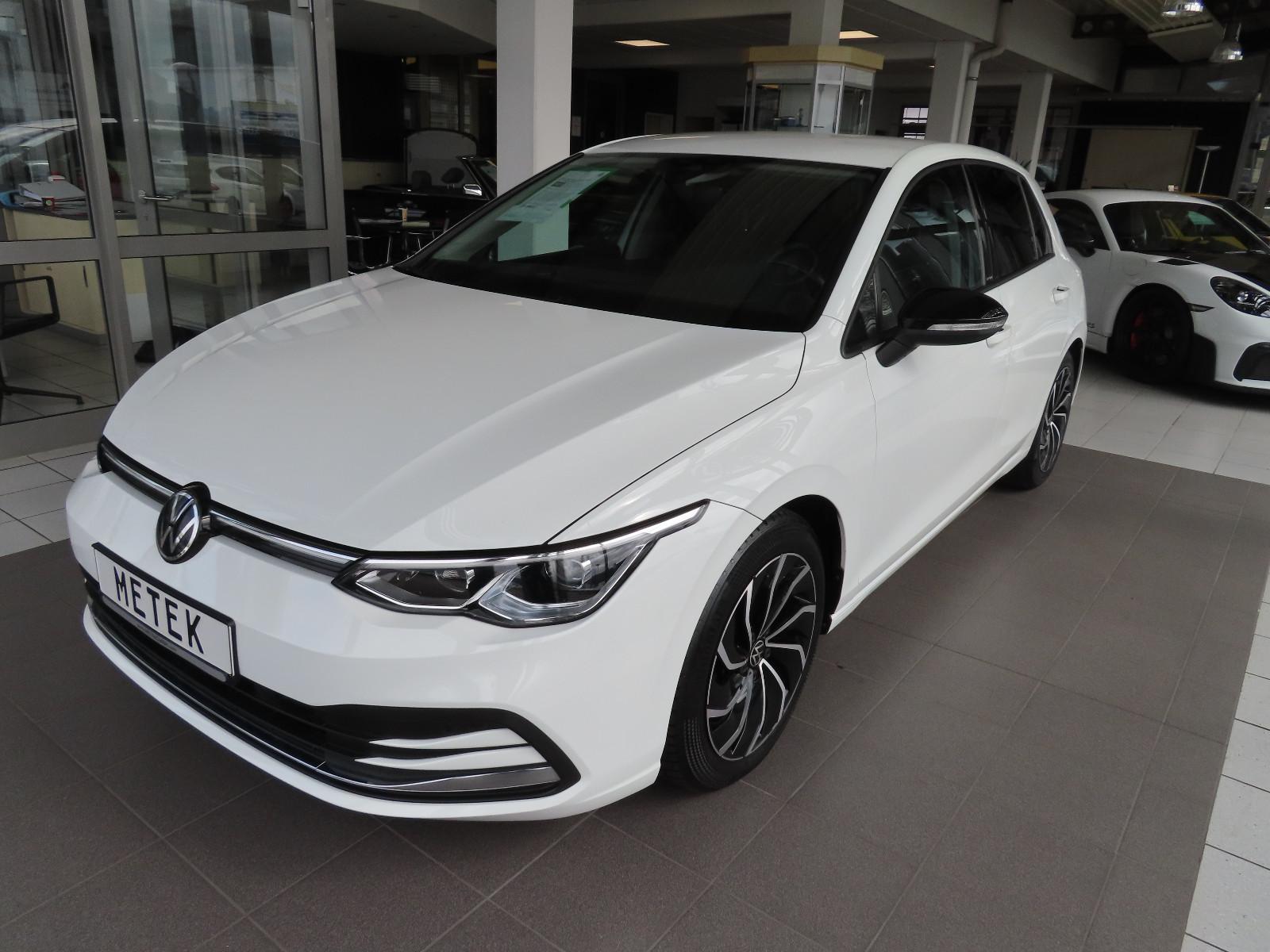 Volkswagen Golf VIII  Active 2.0 TDI LED NAVI KAMERA 4,99%