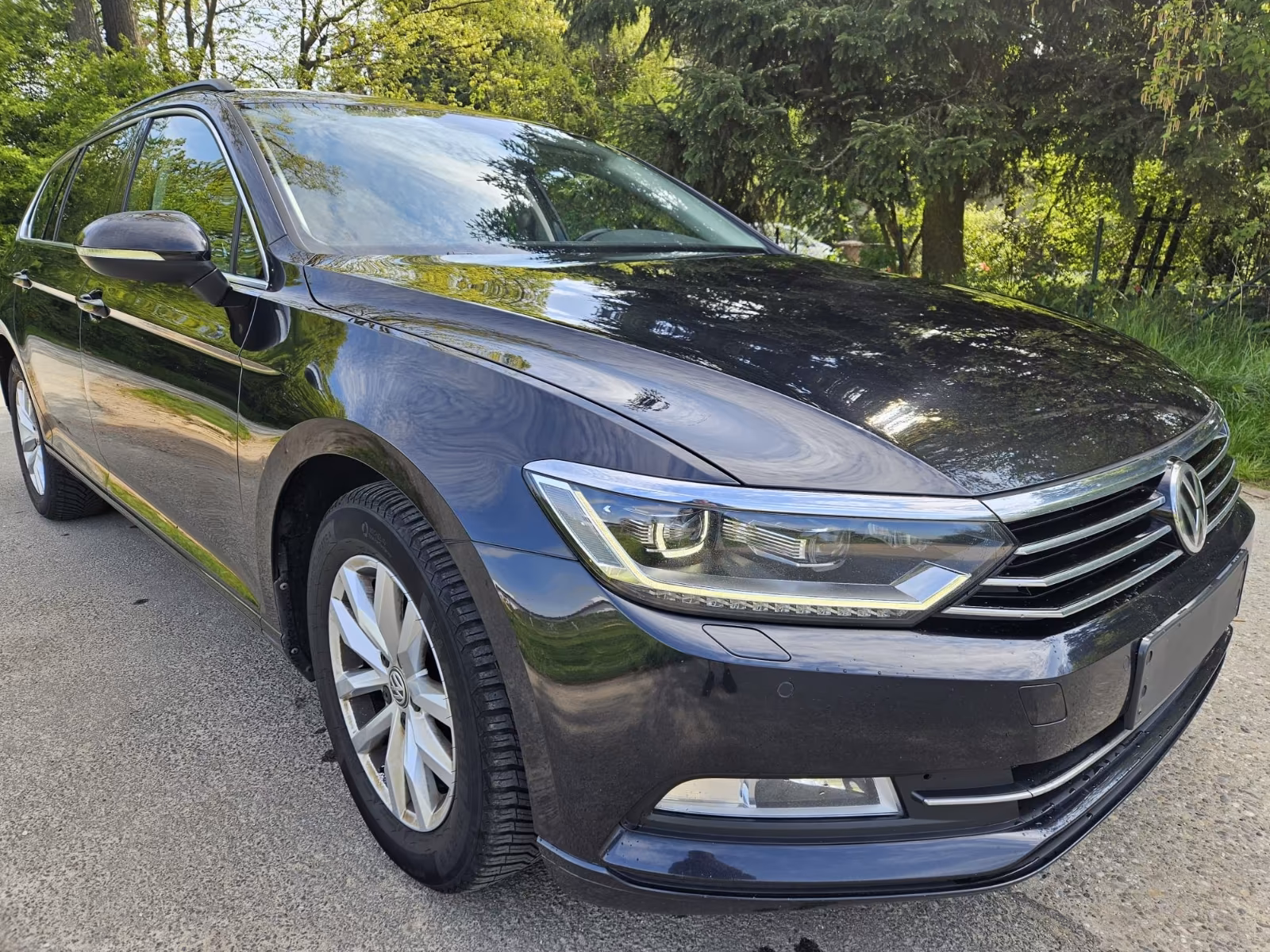 Volkswagen PASSAT 1.6 TDI DSG BREAK * NAVIGATION * ALU *PDC