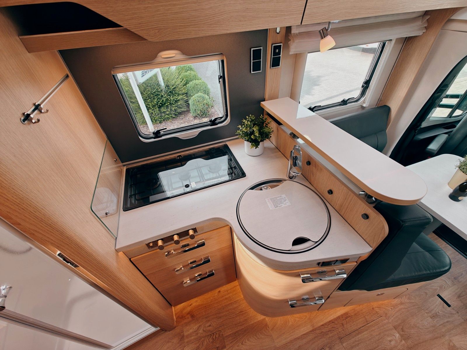 Fahrzeugabbildung HYMER / ERIBA / HYMERCAR B - KLASSE MC T 680 - INDIVIDUAL AUS ERSTBESITZ
