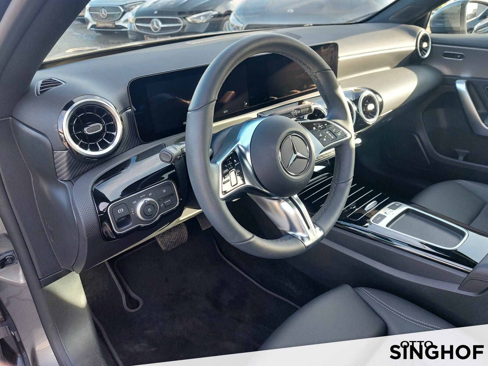 Fahrzeugabbildung Mercedes-Benz A 200 Progressive +Pano+LED+Rü Kam+MBUX+Winter+