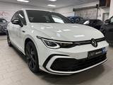 Volkswagen Golf VIII R-Line 1.5 eTSI*VIRTUEL*NAVI*RFK*LED* - Volkswagen Golf: Weiß, R